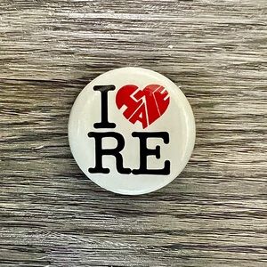 “ I 💔 RE “ sticker